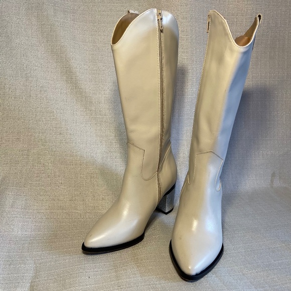 Pearl Cowboy Boots Beige - Picture 5 of 7